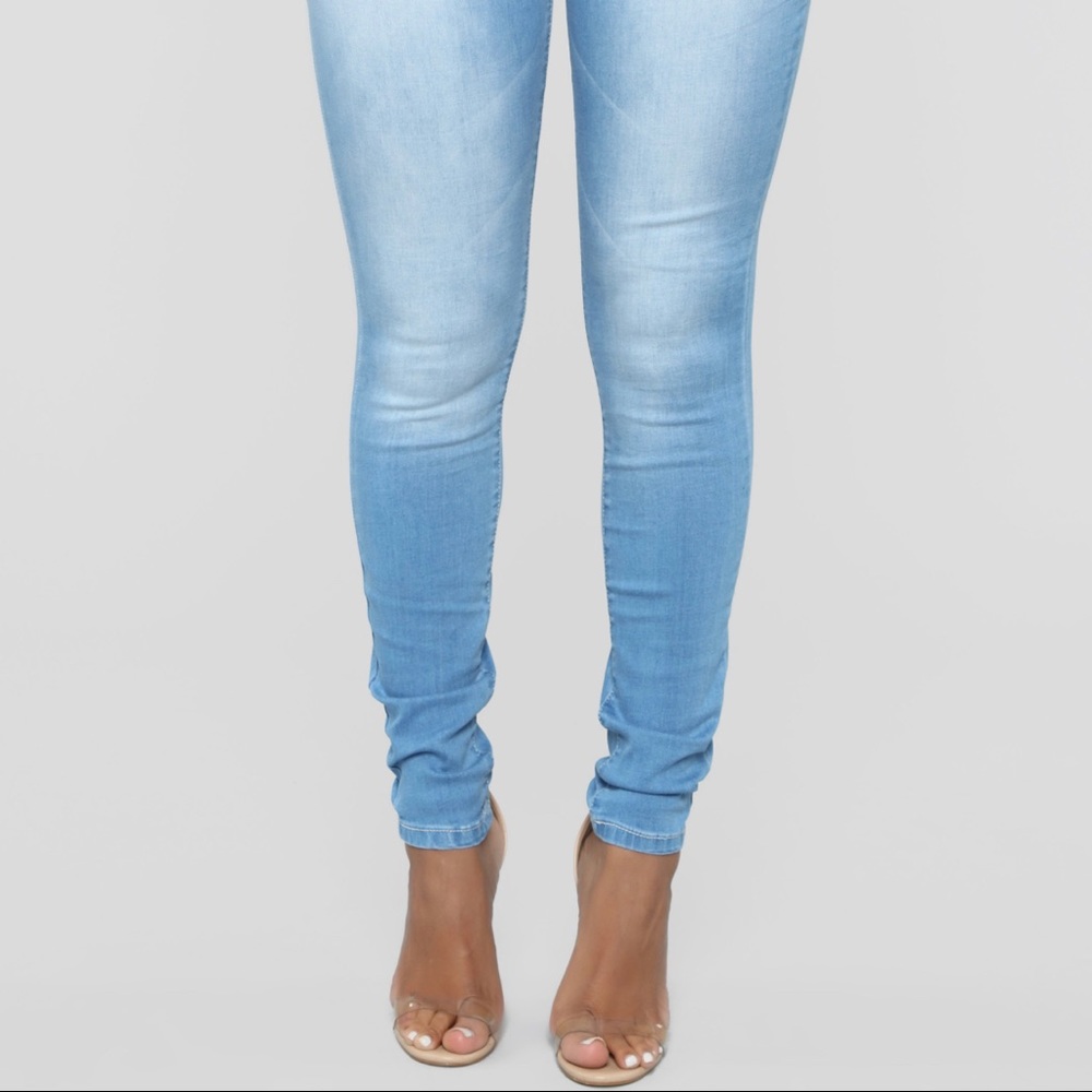 Butt Lifting Skinny Jeans ❤️❤️❤️ - Picture 5 of 11